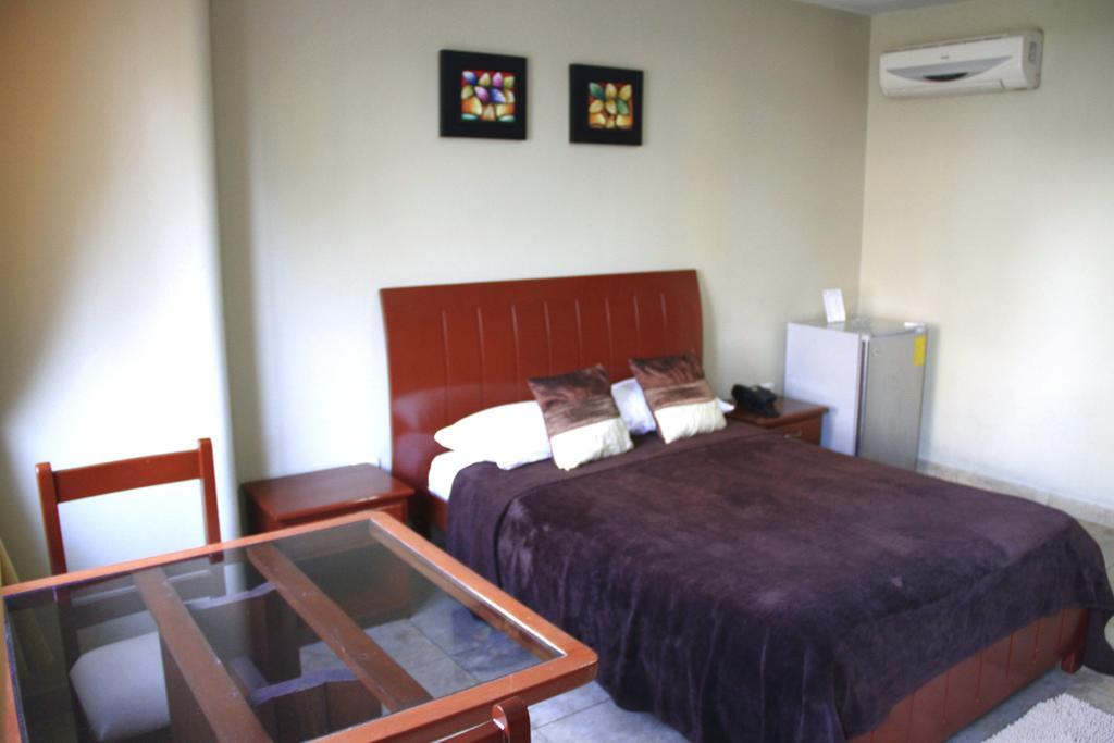 Hotel Onix Gold Guayaquil Exteriör bild